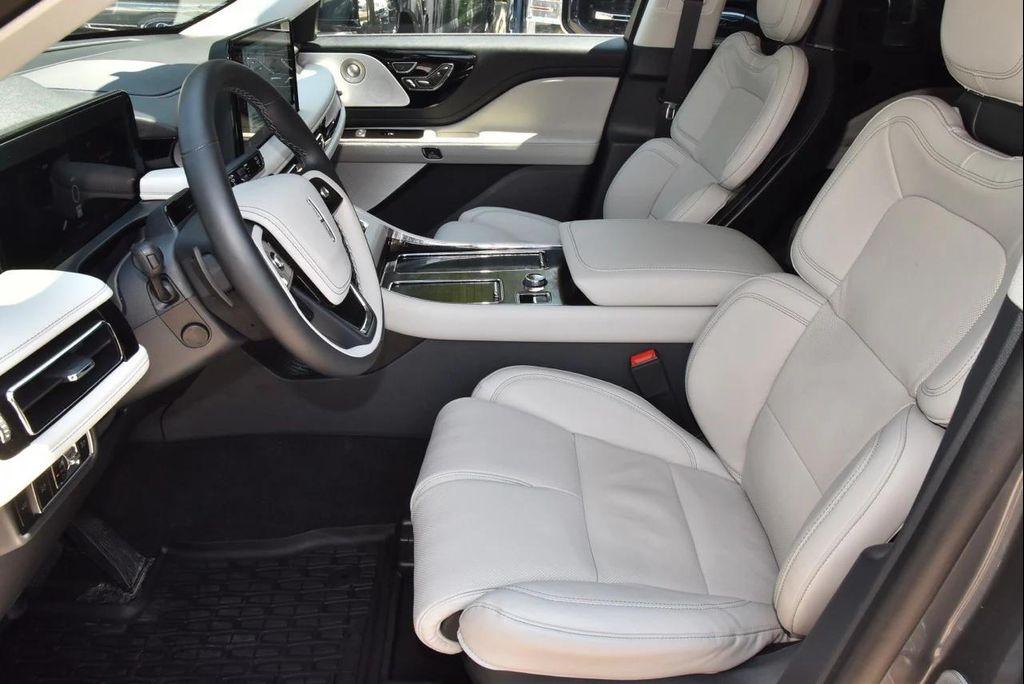 used 2025 Lincoln Aviator car, priced at $66,466