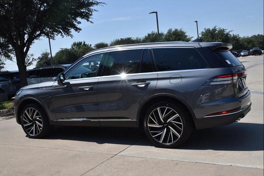 used 2025 Lincoln Aviator car, priced at $66,466