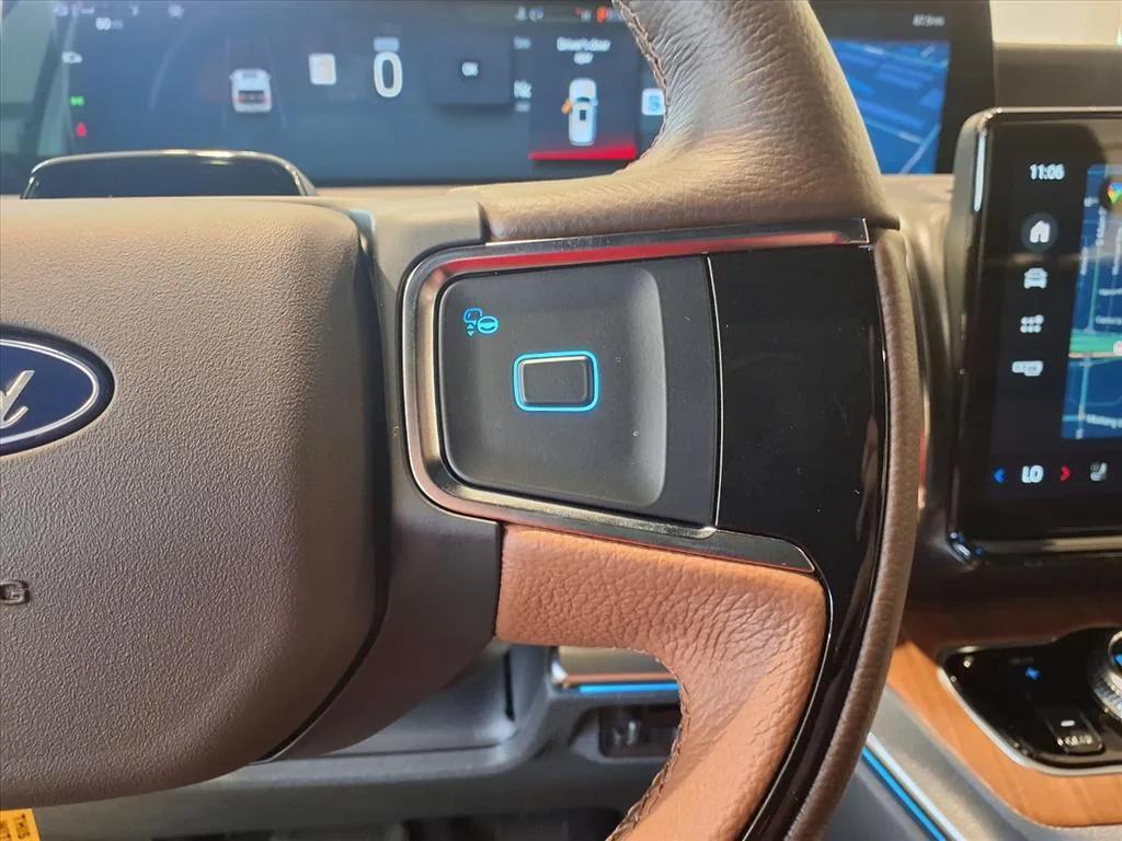new 2025 Ford Expedition car, priced at $87,165