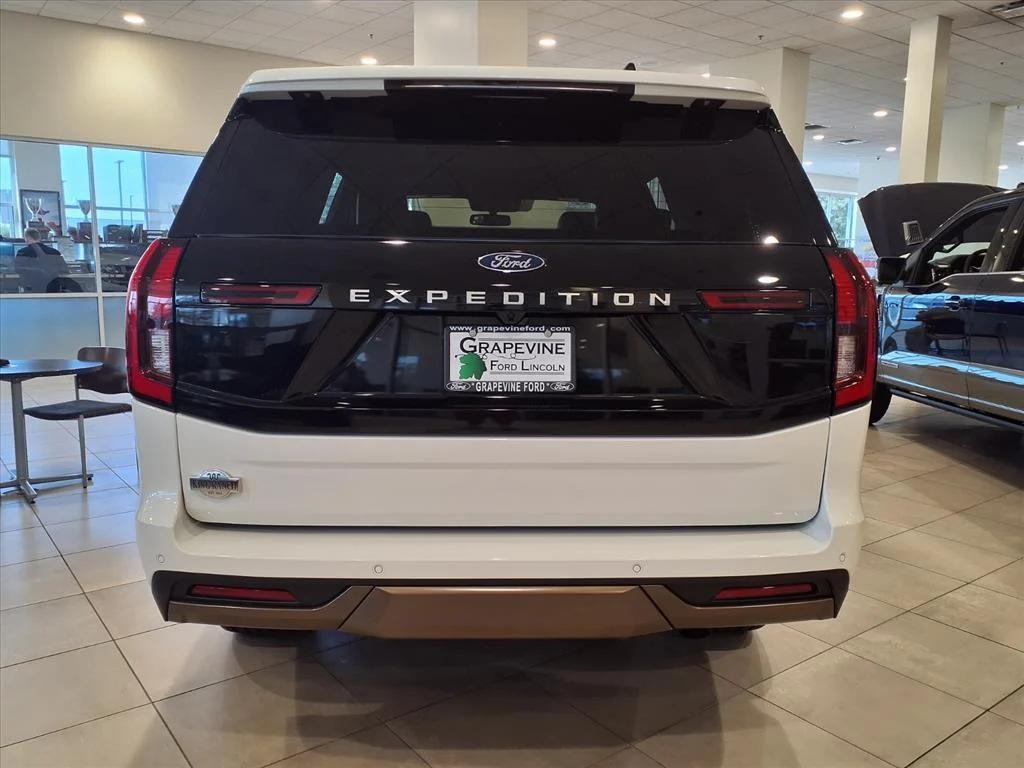 new 2025 Ford Expedition car, priced at $87,165