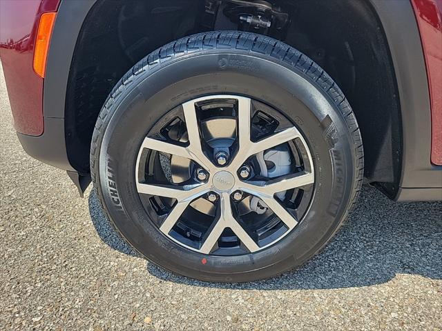 new 2024 Jeep Grand Cherokee car, priced at $43,795