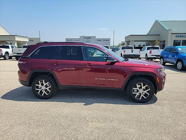 new 2024 Jeep Grand Cherokee car, priced at $43,795