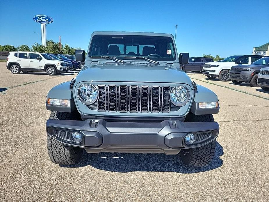 new 2024 Jeep Gladiator car