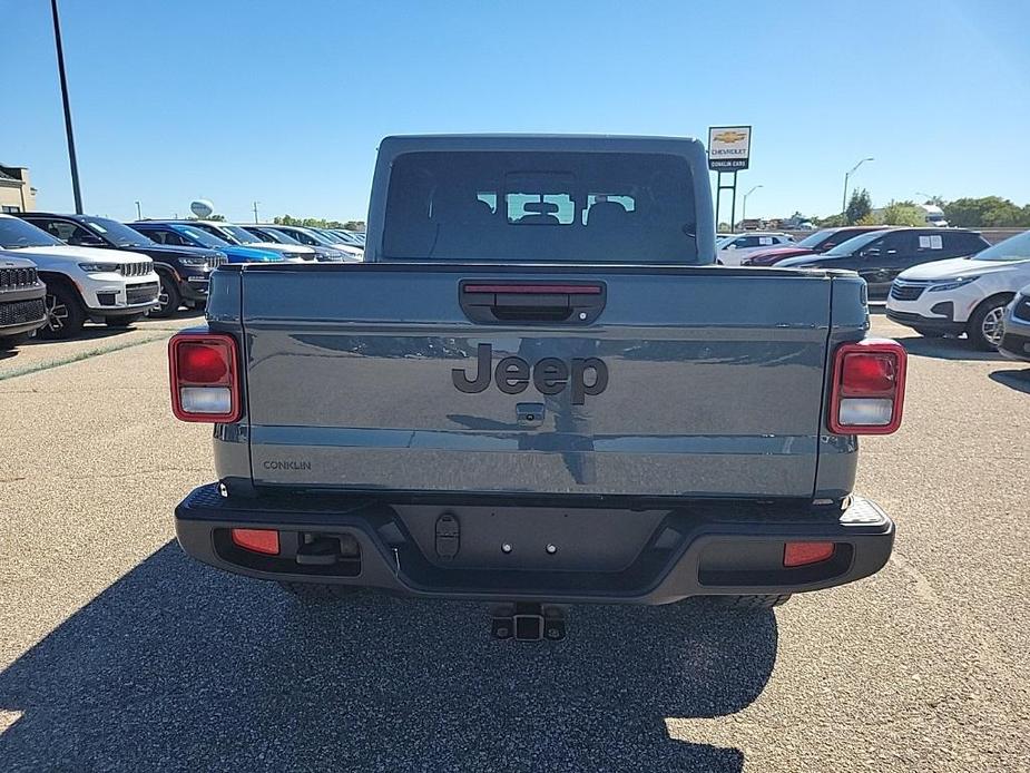 new 2024 Jeep Gladiator car