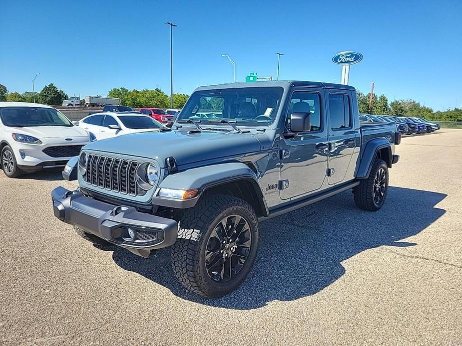 new 2024 Jeep Gladiator car