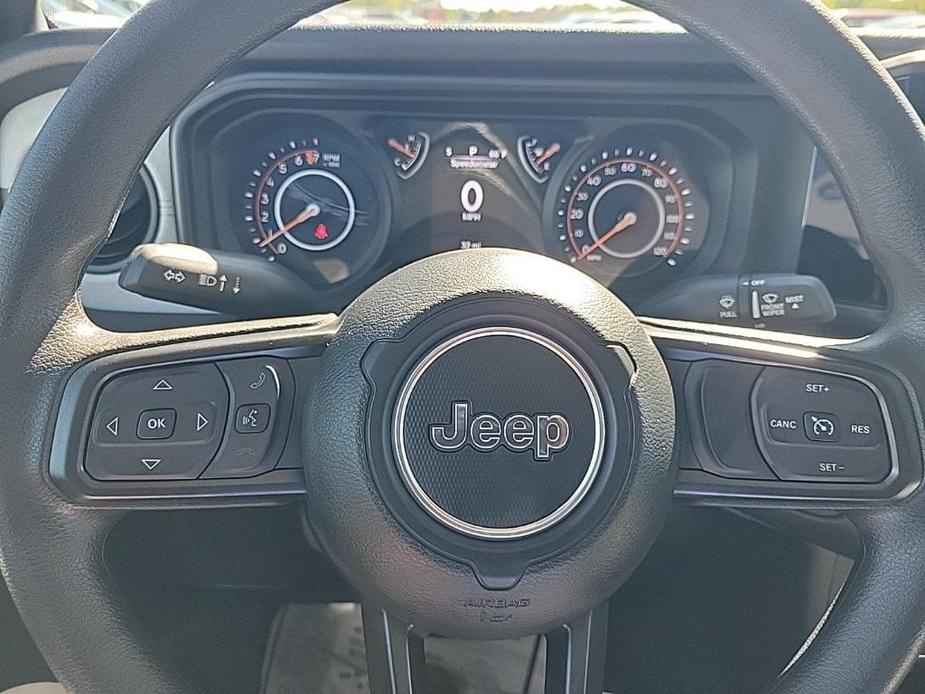 new 2024 Jeep Gladiator car