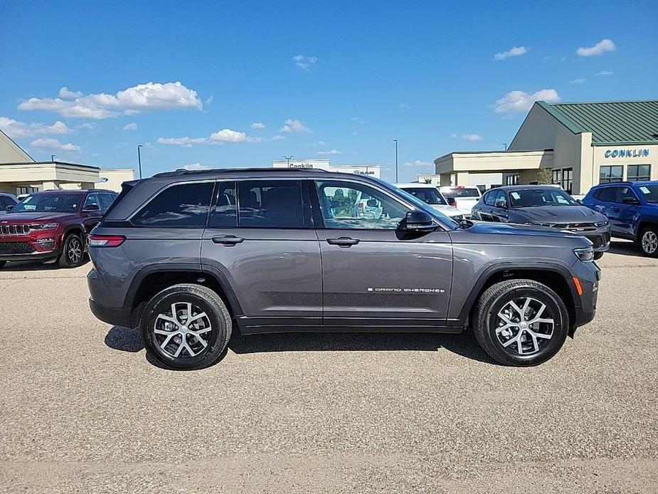 new 2024 Jeep Grand Cherokee car, priced at $44,290