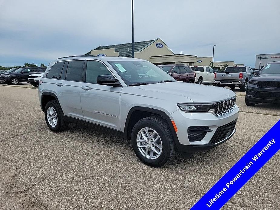 new 2024 Jeep Grand Cherokee car, priced at $38,175