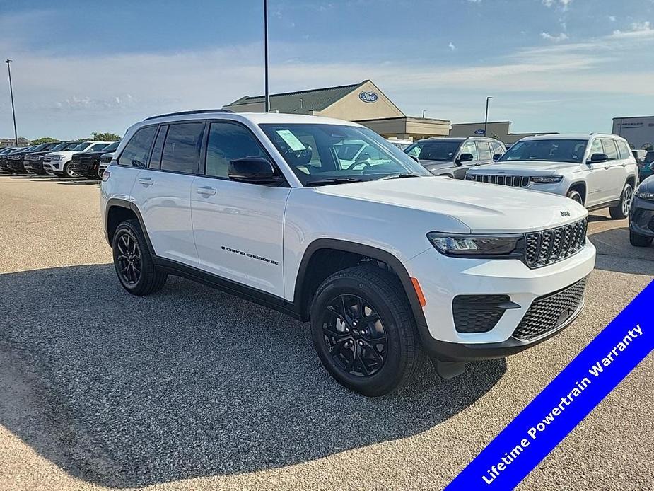 new 2024 Jeep Grand Cherokee car, priced at $41,435