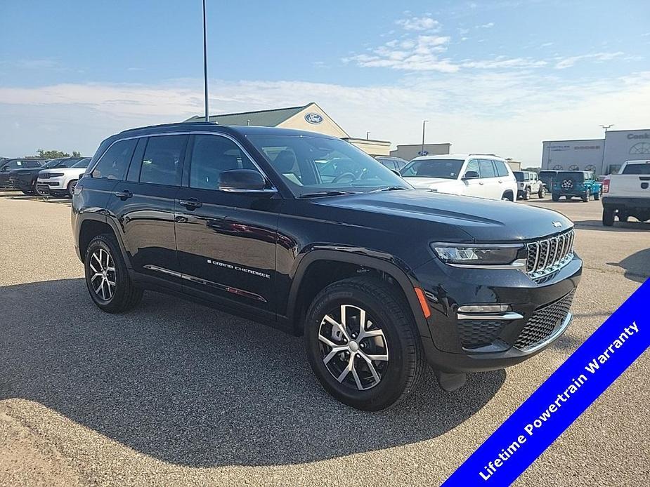 new 2024 Jeep Grand Cherokee car, priced at $44,285