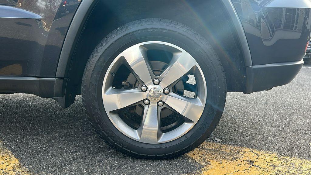 used 2014 Jeep Grand Cherokee car, priced at $10,749