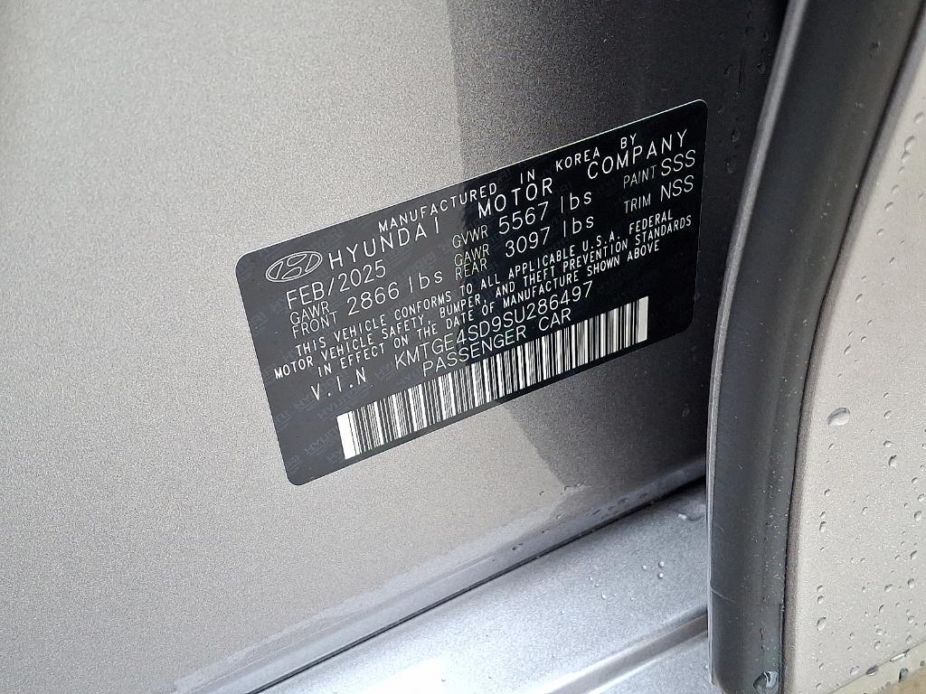 new 2025 Genesis G80 car, priced at $71,805