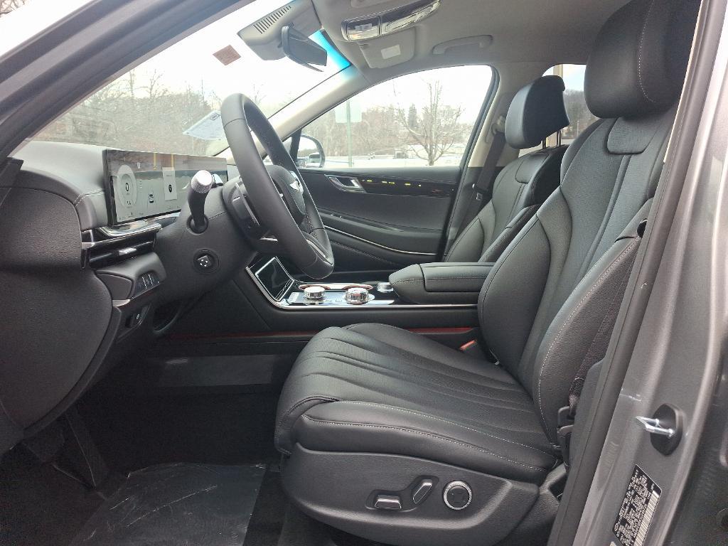 new 2025 Genesis GV80 car, priced at $60,605