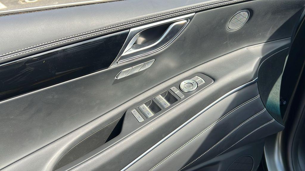 new 2025 Genesis GV80 car, priced at $61,394
