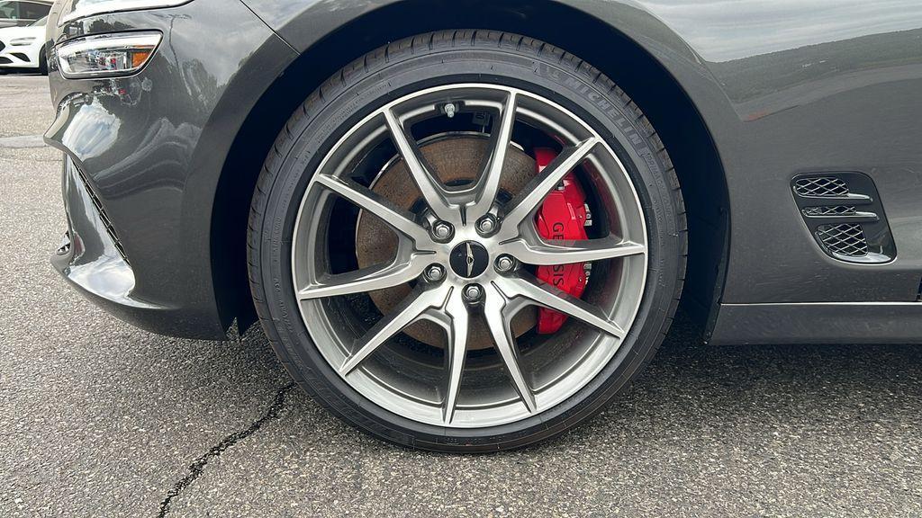 new 2025 Genesis G70 car, priced at $44,705