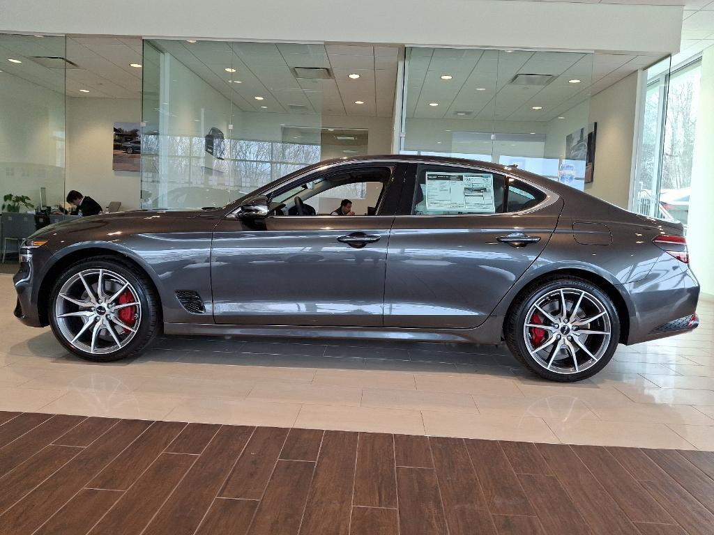 new 2025 Genesis G70 car, priced at $44,705