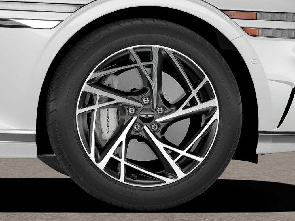 new 2025 Genesis G90 car
