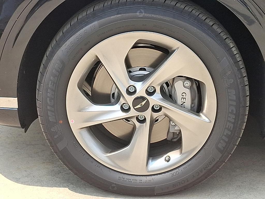 new 2026 Genesis GV70 car, priced at $53,275
