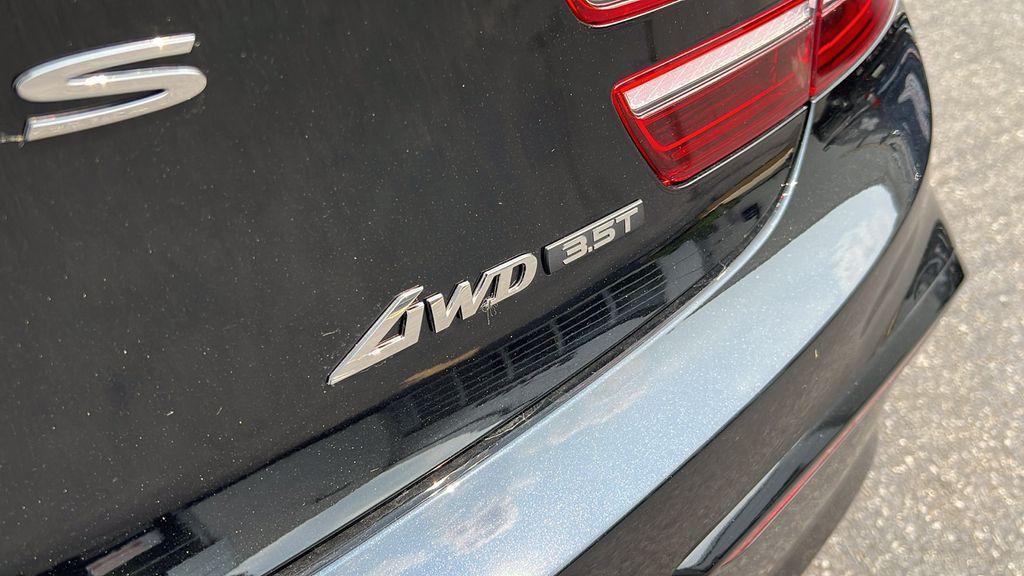 new 2025 Genesis G80 car, priced at $79,330