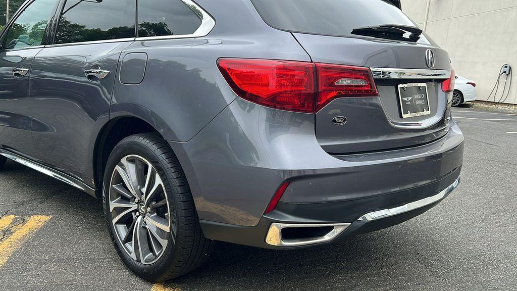 used 2020 Acura MDX car, priced at $27,111