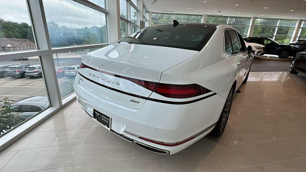 new 2025 Genesis G90 car, priced at $102,585