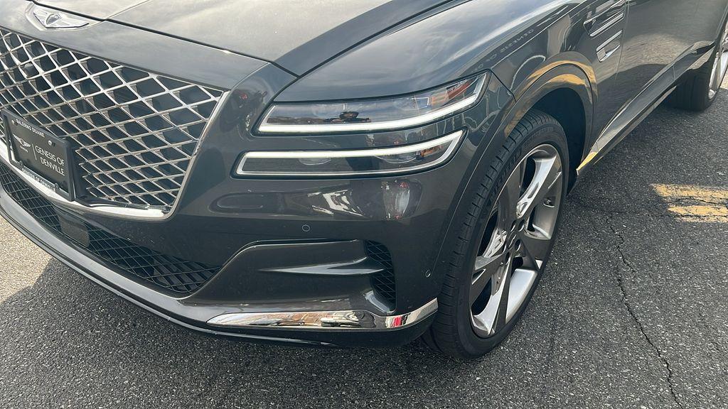 used 2024 Genesis GV80 car, priced at $59,276