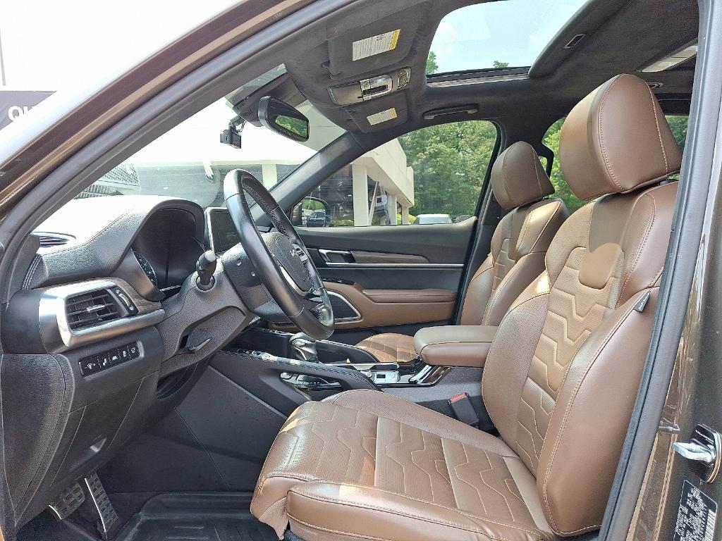 used 2022 Kia Telluride car, priced at $34,000