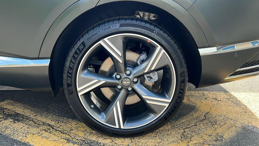 new 2025 Genesis GV80 car, priced at $83,620