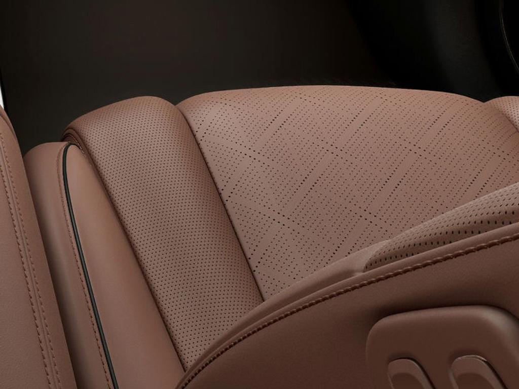 new 2025 Genesis GV80 car, priced at $76,825