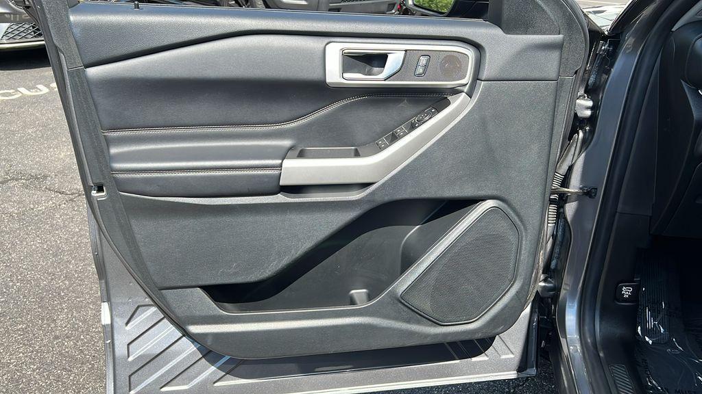 used 2022 Ford Explorer car, priced at $26,998