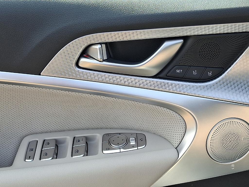 used 2022 Genesis G70 car, priced at $39,998