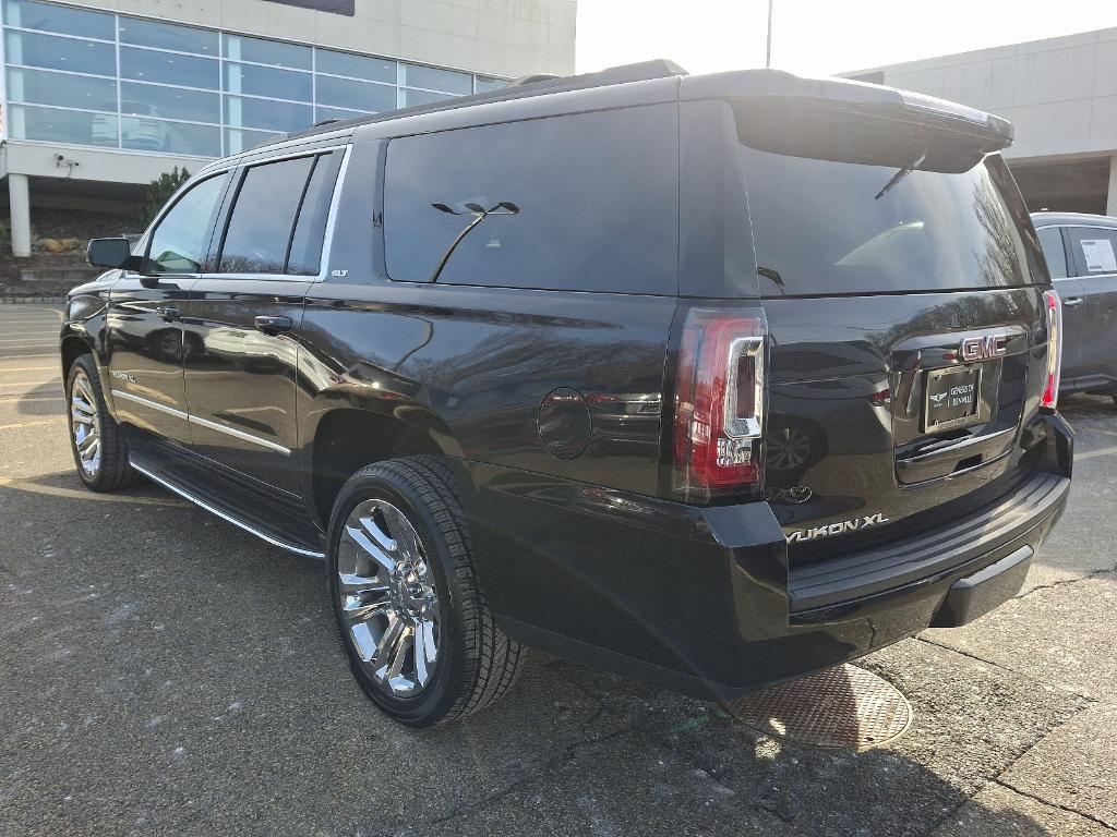 used 2020 GMC Yukon XL car, priced at $35,656