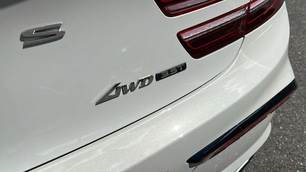 new 2025 Genesis G80 car, priced at $79,310