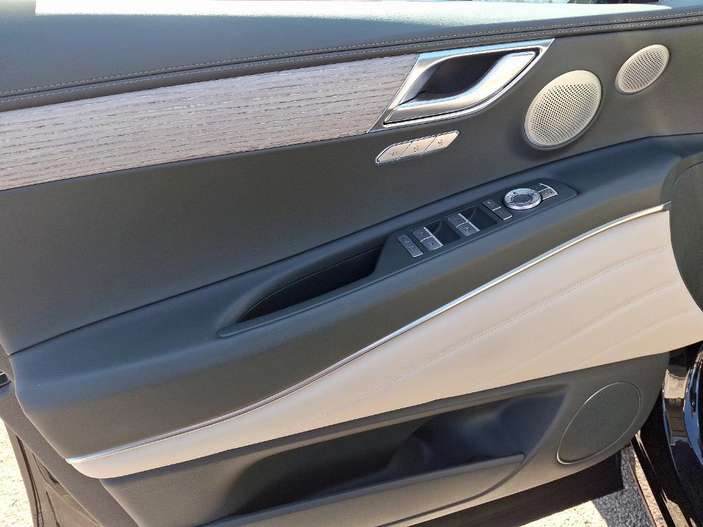 used 2025 Genesis GV80 car, priced at $61,348