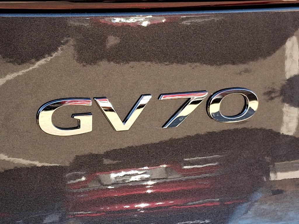 new 2025 Genesis GV70 car, priced at $67,605