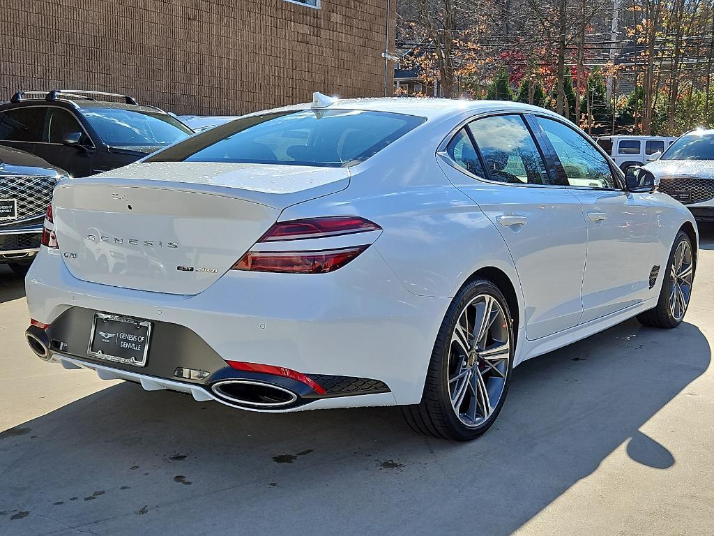 new 2025 Genesis G70 car, priced at $59,055