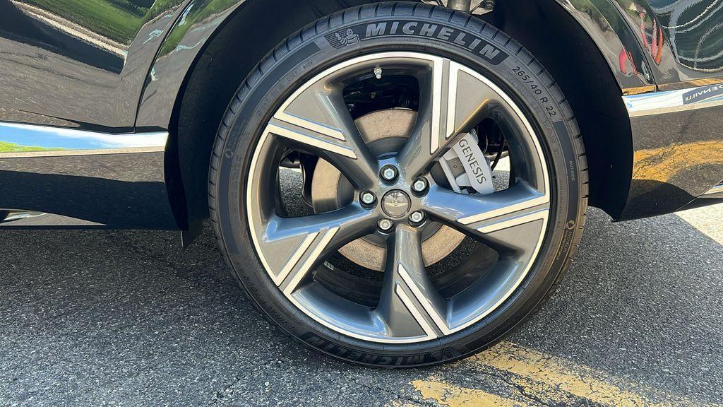 new 2025 Genesis GV80 car, priced at $82,725