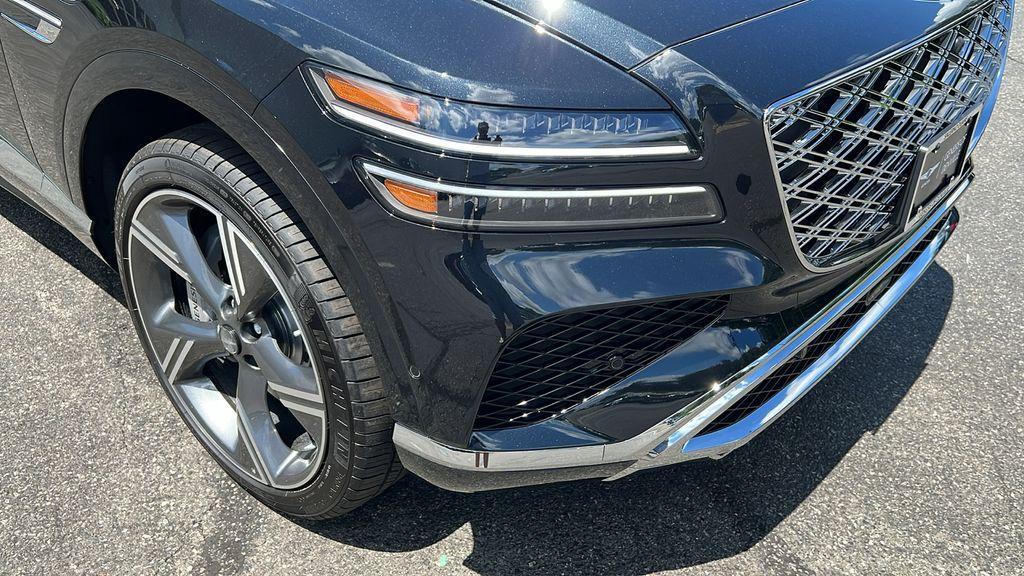 new 2025 Genesis GV80 car, priced at $82,725