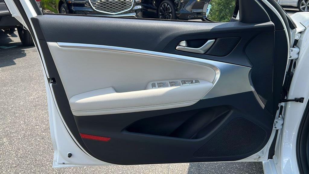 used 2025 Genesis G70 car, priced at $37,117
