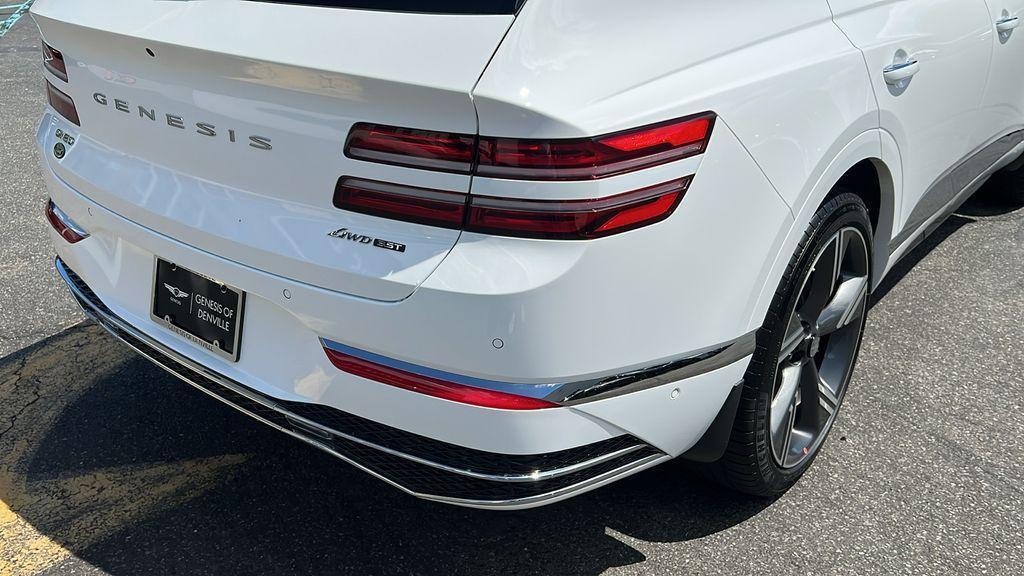 new 2025 Genesis GV80 car, priced at $82,035