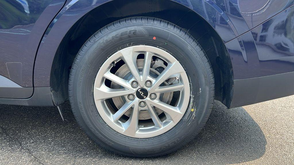 used 2022 Kia Carnival car, priced at $22,000