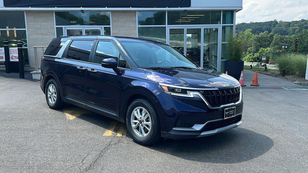 used 2022 Kia Carnival car, priced at $22,000