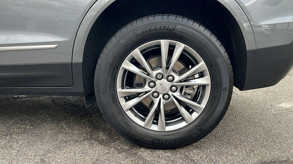 used 2022 Cadillac XT5 car, priced at $30,480