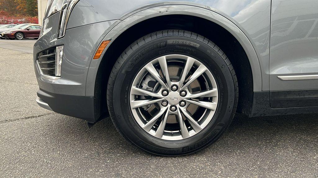 used 2022 Cadillac XT5 car, priced at $30,480