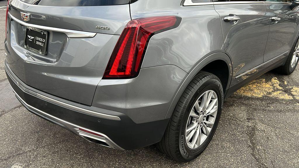 used 2022 Cadillac XT5 car, priced at $30,480