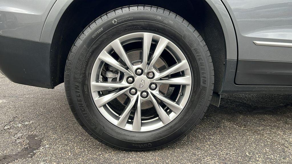 used 2022 Cadillac XT5 car, priced at $30,480