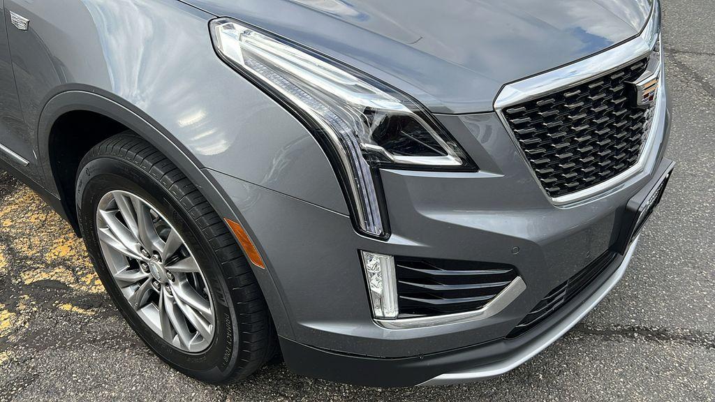 used 2022 Cadillac XT5 car, priced at $30,480