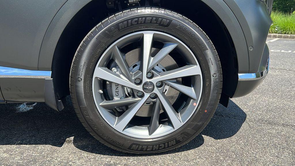 new 2025 Genesis GV80 car, priced at $78,535