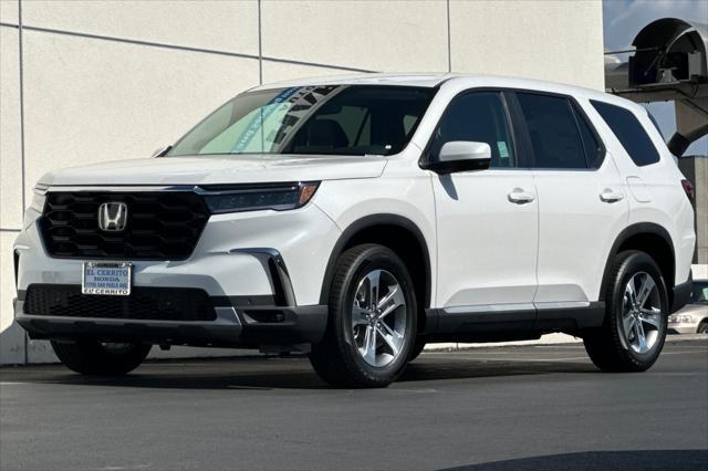 new 2025 Honda Pilot car, priced at $47,900