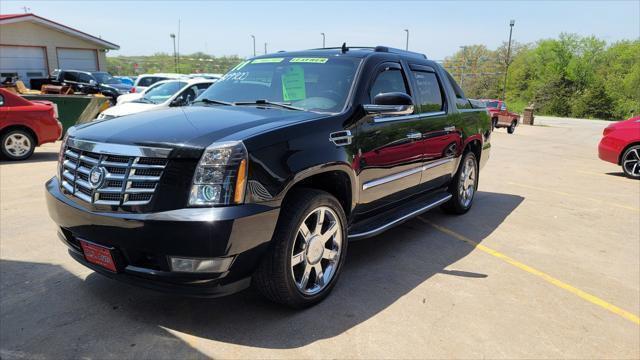 used 2011 Cadillac Escalade EXT car, priced at $17,900